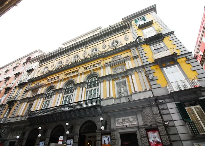 Le Quinte Del Bellini Bed & Breakfast Naples