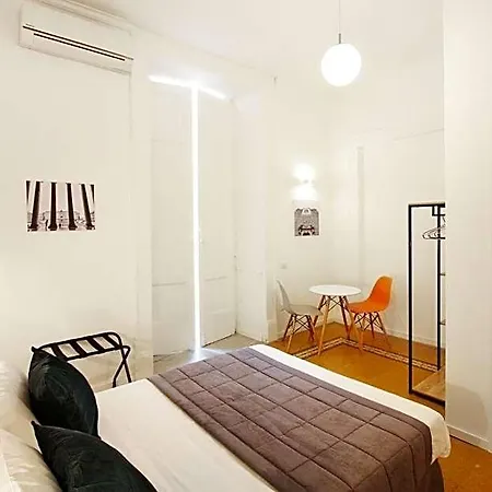 B&B Le Quinte Del Bellini 나폴리