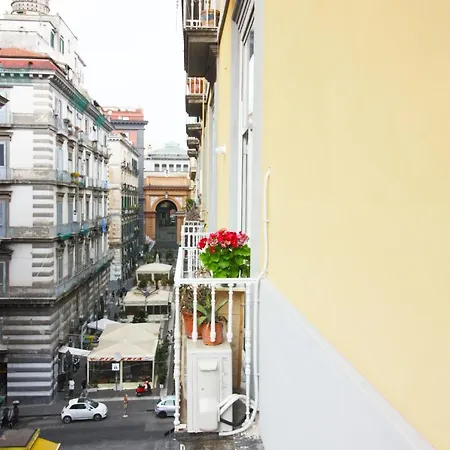 Bed & Breakfast Le Quinte Del Bellini Napoli